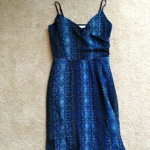Like new Blue and Black Snake Print Skinny Sleeve Dress